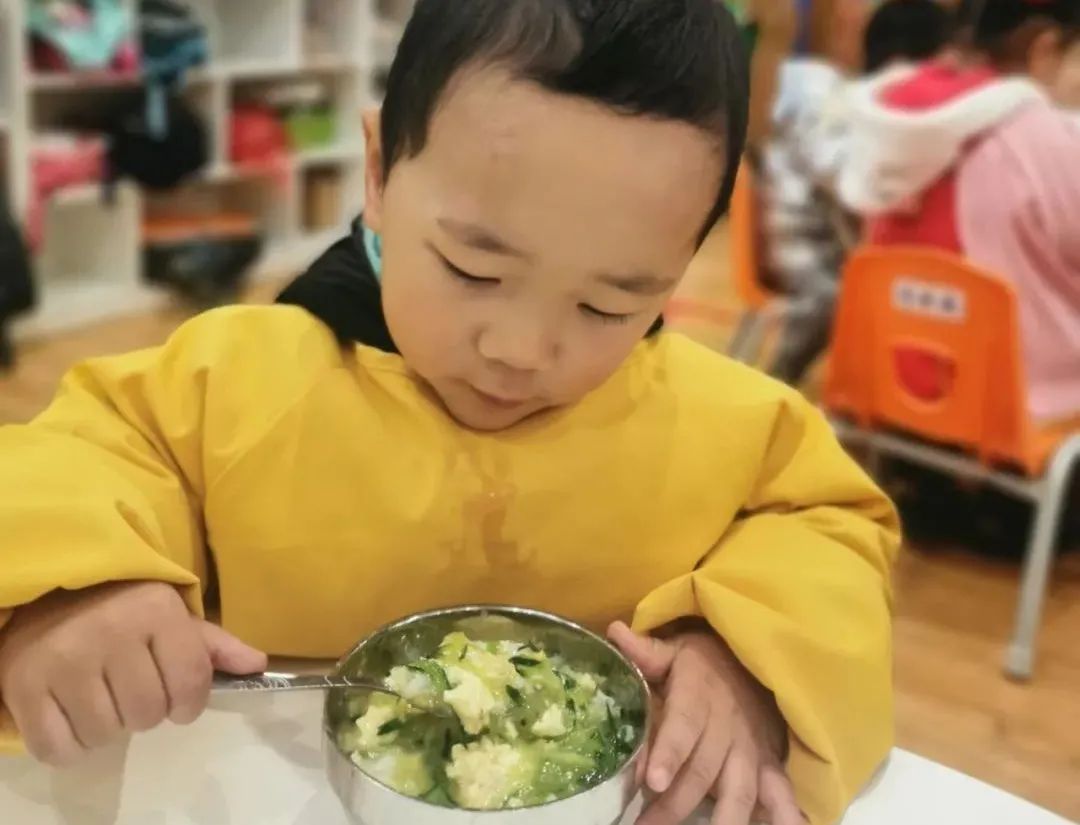 幼兒園媽媽寄語怎么寫_幼兒園寫媽媽寄語怎樣寫_寄語園寫幼兒媽媽的作文
