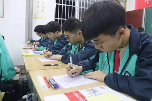 課后服務家長意見征詢_家長對課后服務的建議反饋表_課后服務家長意見建議怎么寫