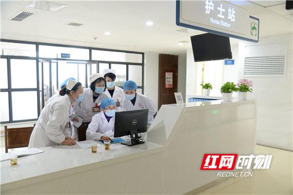 護理評價怎么寫 省衛健委優質護理服務考核評價專家組到雙峰縣人民醫院進行現場考核
